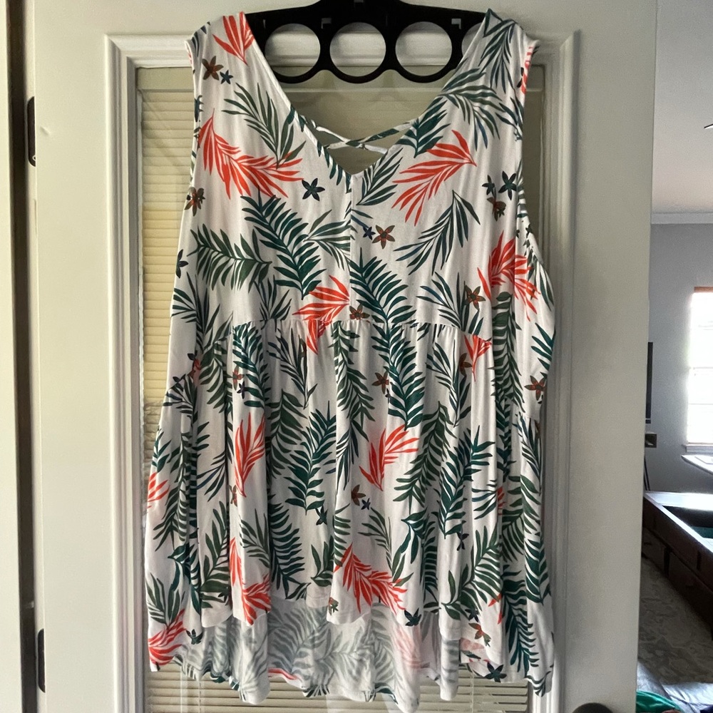 Terra & Sky plus size white floral sleeveless top